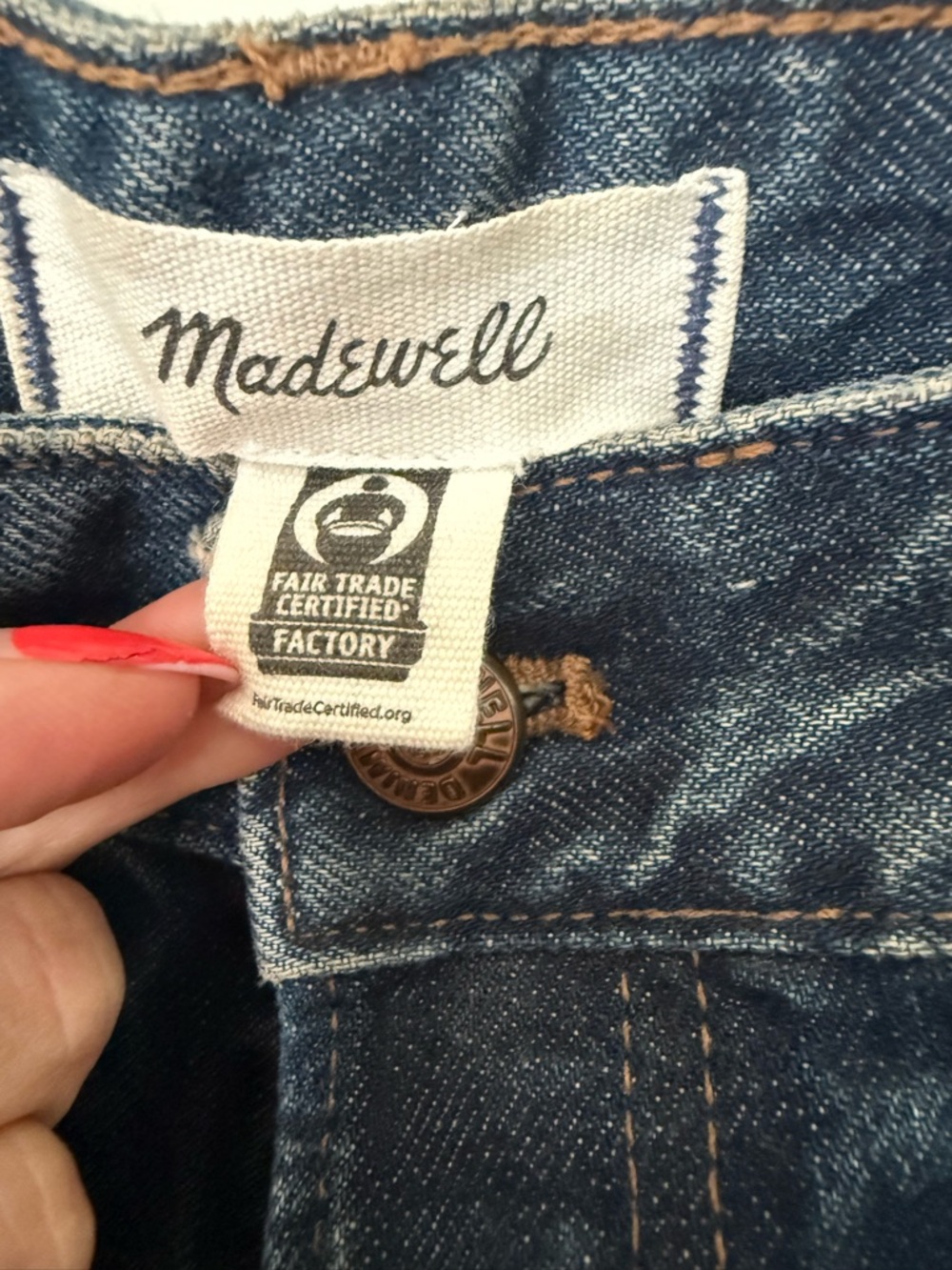 Madewell Darted Barrel-Leg Jeans in Danver Wash – Size 26P – Like New - Picture 7 of 12